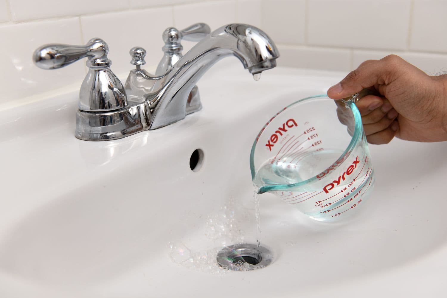 In this guide, we’ll walk you through some of the best DIY drain cleaner recipes, explain when to use each, and share extra tips for keeping your drains clean and flowing freely.